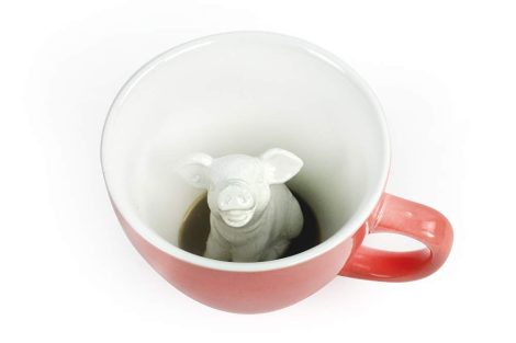 Piggy surprise mug: Reveal hidden animal as you drink! Perfect gift for coffee and tea enthusiasts.