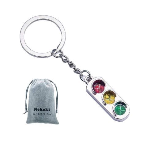 Car Key Ring with Traffic Light Design: Stylish and Practical Keychain for Indian Women, Men, and New Drivers