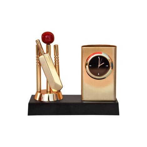 Saugat Traders Metal Cricket Pen Stand with Watch – Perfect Gift for New Year, Birthdays, Men, Boys, Doctors, Sons, Students.