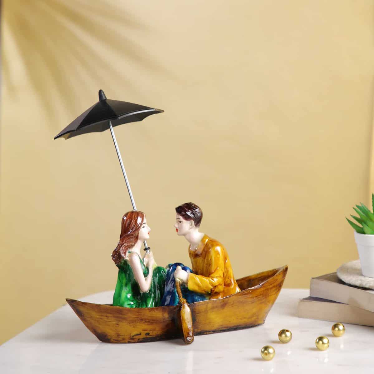 CraftVatika Romantic Love Couple On Boat Naav Showpiece Lovers Statue Gift for Boyfriend Girlfriend Husband Wife Valentine Day Anniversary Home Decor Items (8.5x5.4x6.2 Inches)