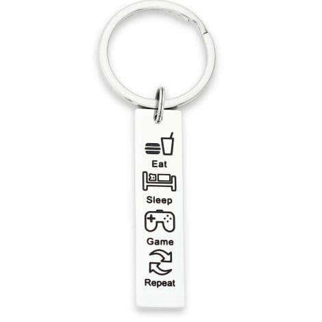 Keychain for gaming enthusiasts, showcasing their passion. Ideal for teenagers who love gaming.