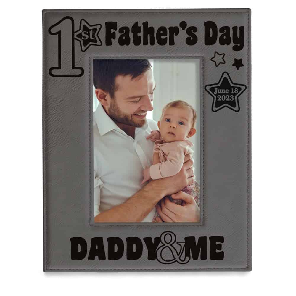 KATE POSH - 2019 First Father's Day Engraved Leather Picture Frame - Daddy & Me, Happy Father's Day, Daddy Gifts from Daughter & Son, 1st from New Baby, New Dad (4x6-Vertical)