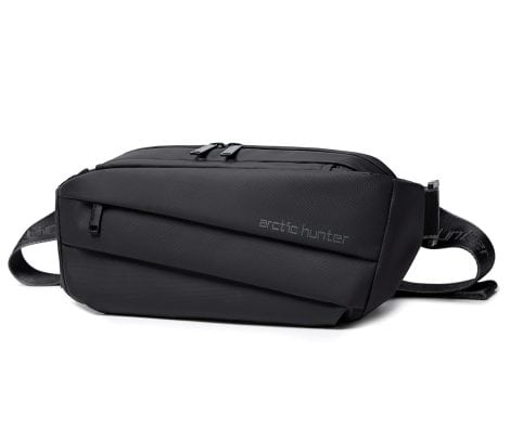 Arctic Hunter Fanny Pack for Men, a sleek and secure chest bag for stylish Indian travelers.