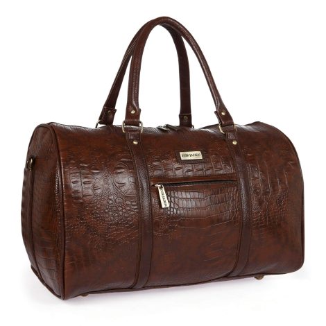 Travel in style with the trendy FUR JADEN Brown Weekender Duffle bag – classy and roomy!