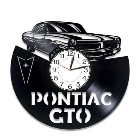 Handmade, original Pontiac GTO vinyl record wall clock – a perfect 12-inch birthday gift for car enthusiasts.