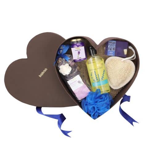 Lavender Surprise Bath & Body Care Gift Set for Men and Women – Perfect for Special Days.