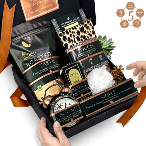 Luxury gift set for men with unique sensory experience. Ideal for thoughtful gifting.