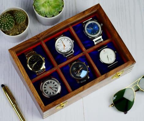 Handcrafted wooden watch storage for both genders, with 6 slots. Perfect for gifting during special occasions.