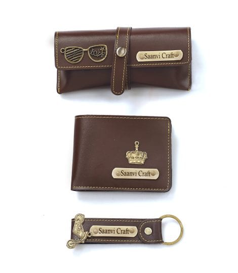 Personalized leather wallet set with keychain and sunglasses cover, ideal for gifting and men’s accessories.