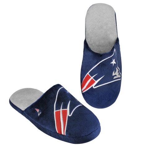 2011 Big Logo Slipper with TPR Sole for Men, New England Patriots. Ideal for Indian consumers.